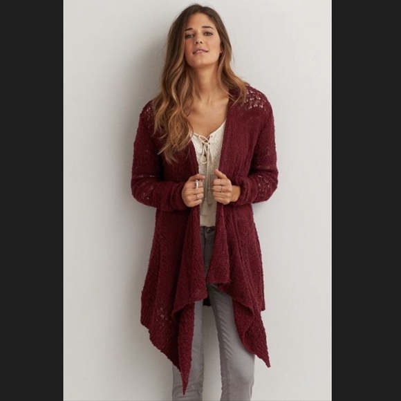 maroon sweater